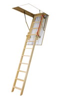 Schody s dreveným rebríkom